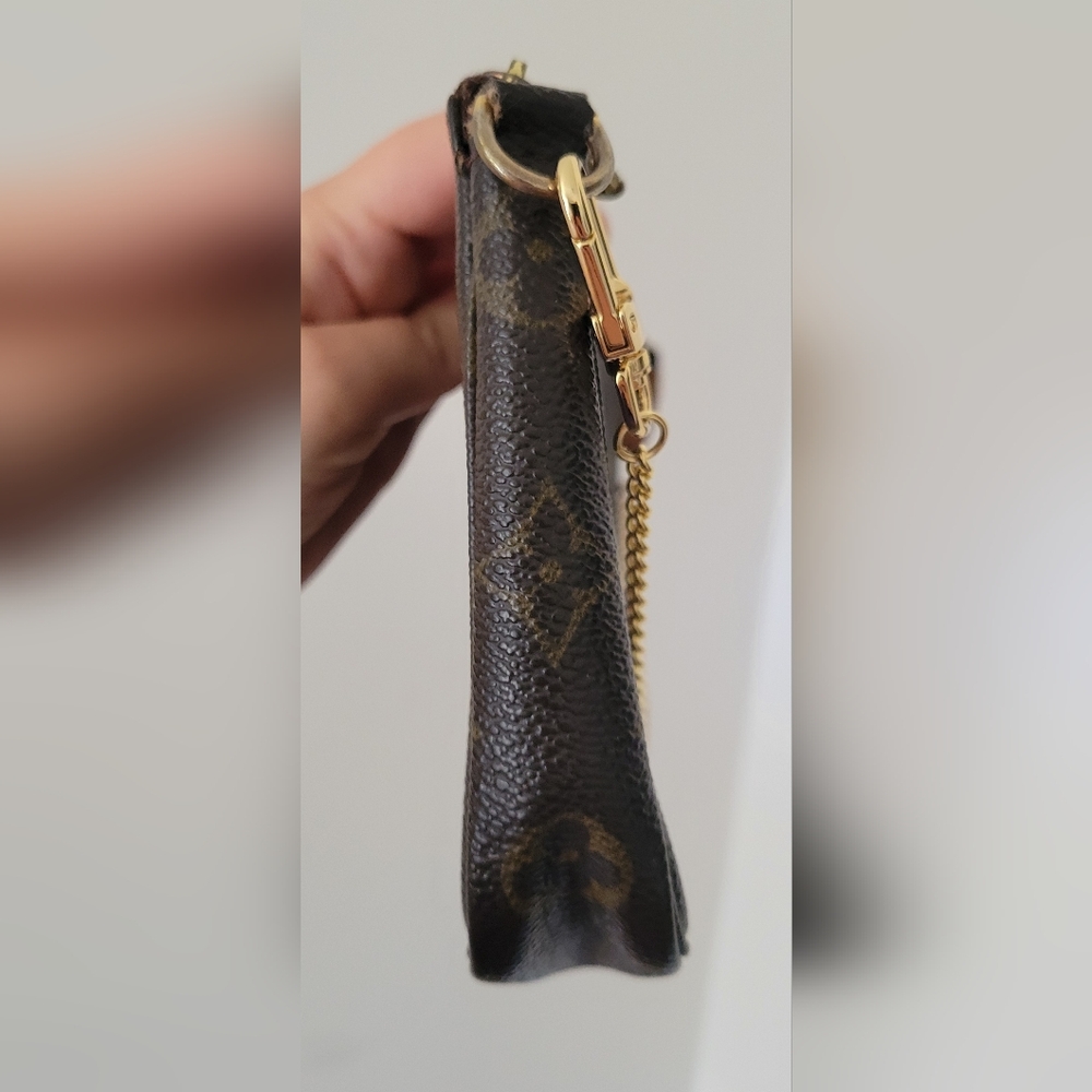 Louis Vuitton Monogram Crossbody with Gold Chain - Picture 10 of 14
